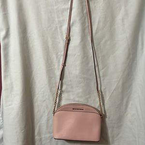 Michael Kors Shoulder bag Color is salmon